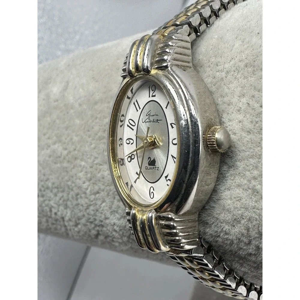 Gloria‎ Vanderbilt V2577QB Ladies Watch New Battery 19MM 5.75